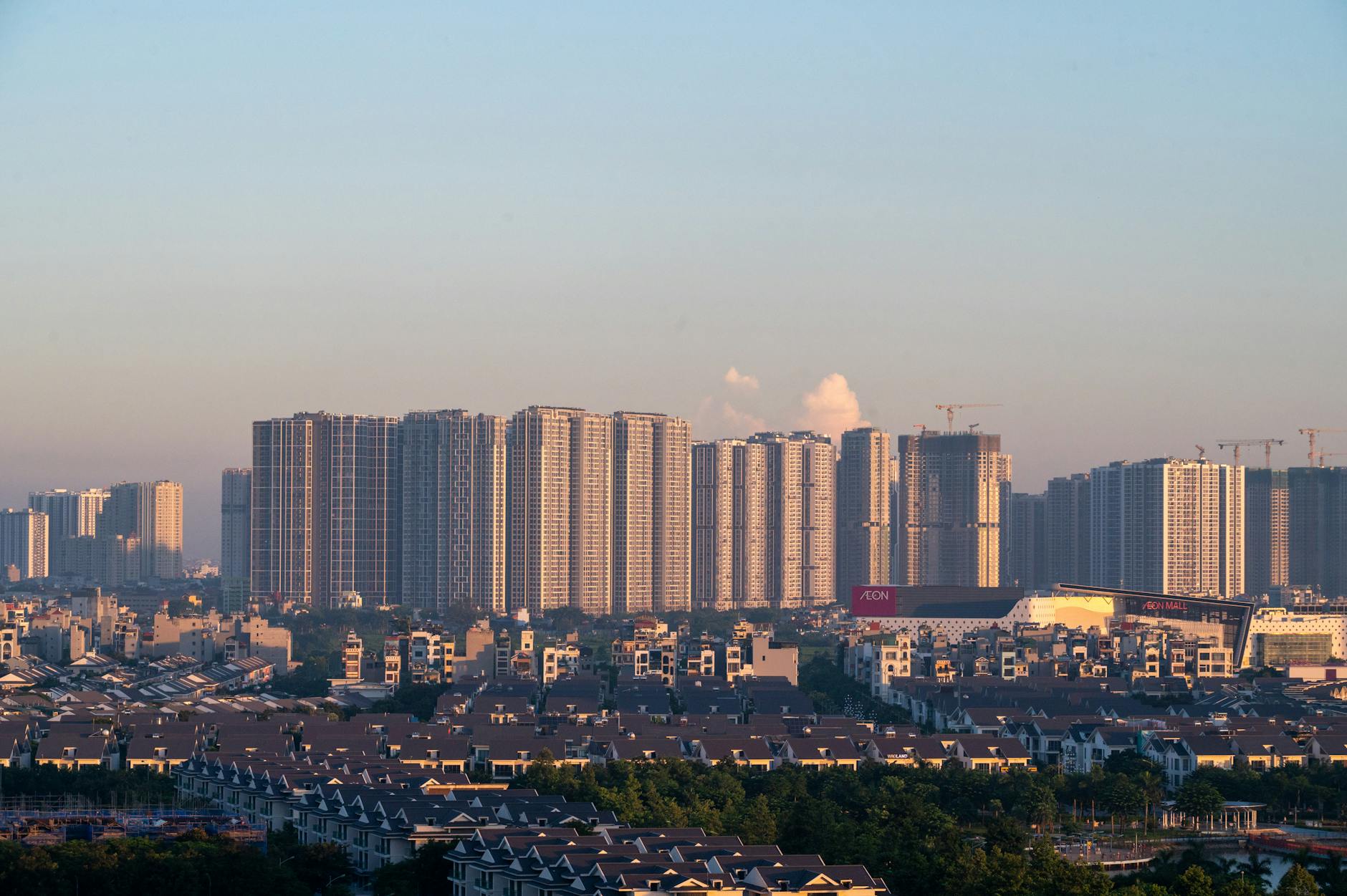 Slovakia vs Germany: A Comprehensive Expat Guide to Living Costs, Economic Opportunities, and Quality of Life