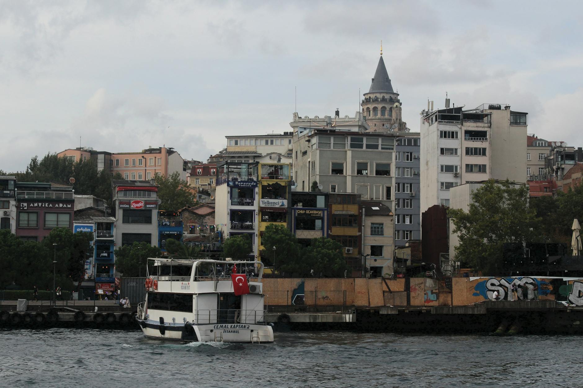 Las Vegas Raiders quarterbacks: history, current starter, and statistics